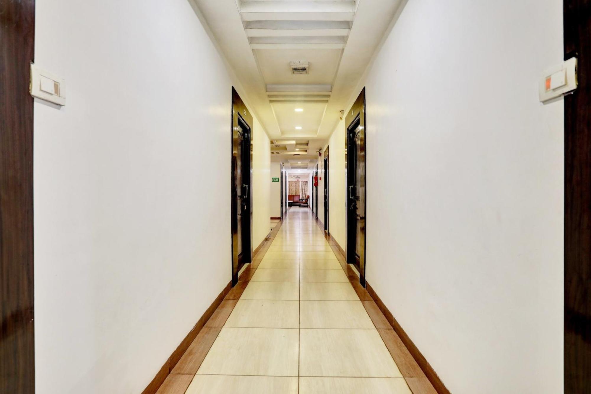 Townhouse Eluru Hotel Exterior photo